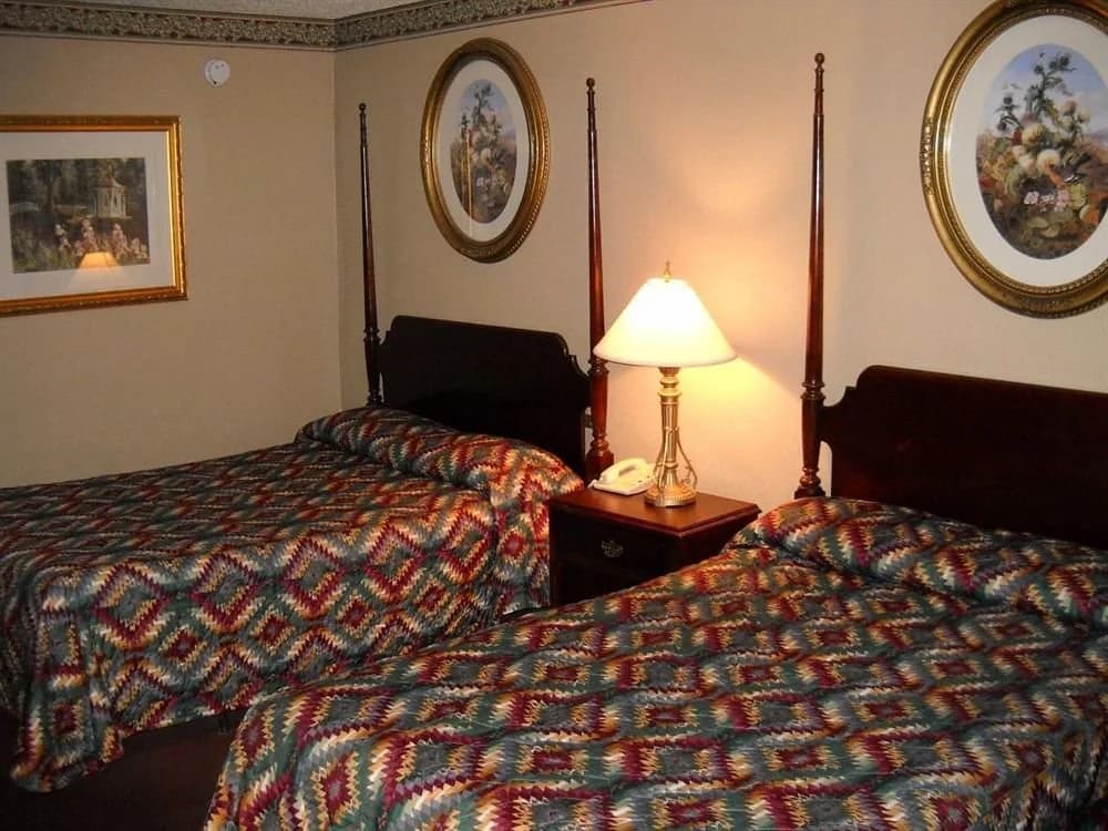 Airport Inn 4