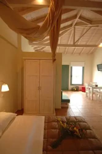 Chamaloni Cottages 4