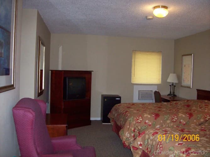 Budget Host Inn main