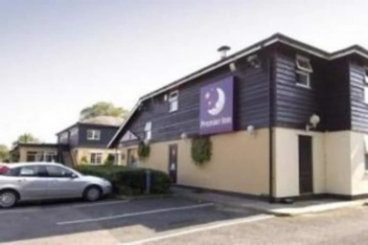 Premier Inn Cheltenham North West 2