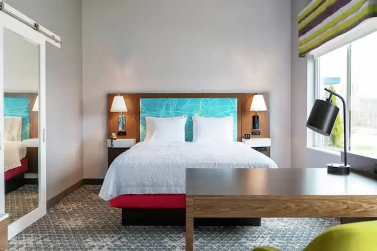 Hampton Inn by Hilton Santa Clarita-Valencia 5