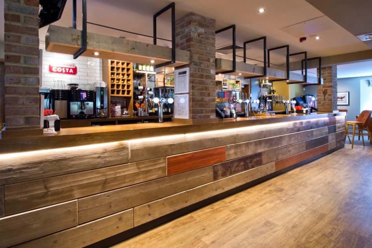 Premier Inn Farnham 3