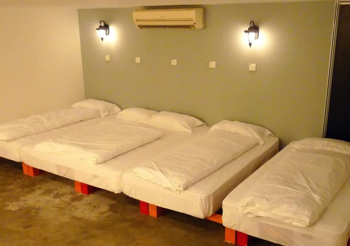 Oyo 89880 Vstay 2 Guesthouse 4