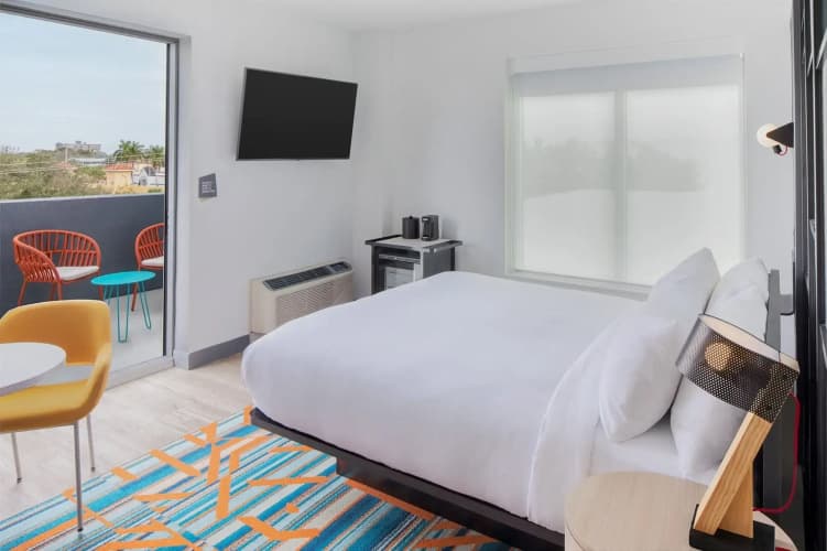 Aloft Fort Lauderdale Airport 4