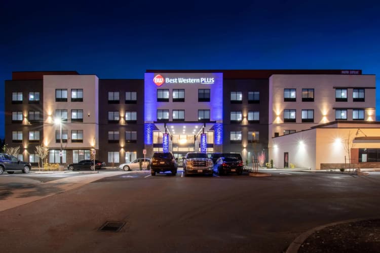 Best Western Plus South Tacoma Hotel 2