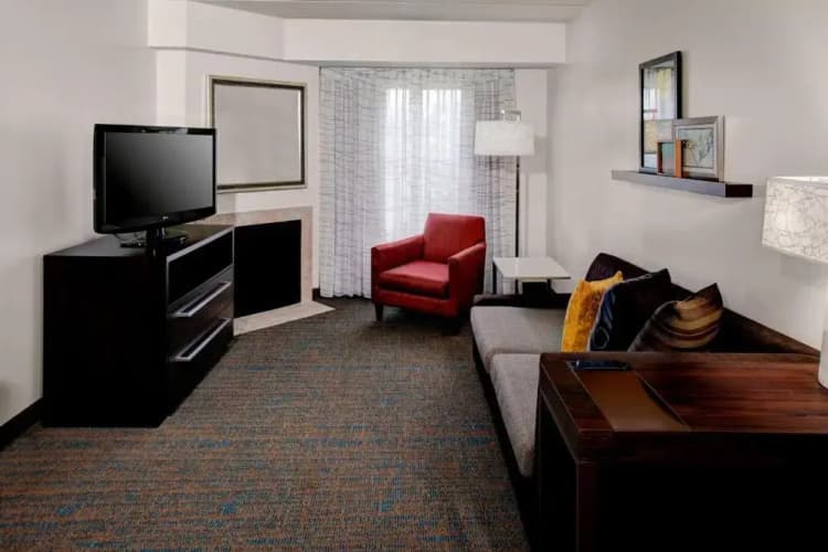 Residence Inn Cleveland Mentor 4