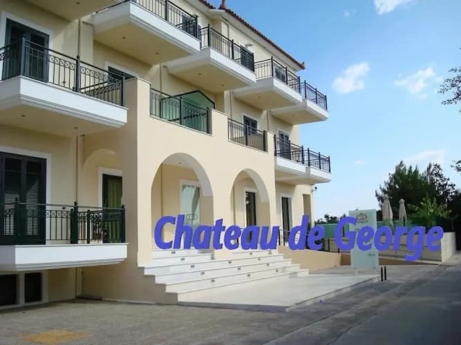 Chateau De Georges main