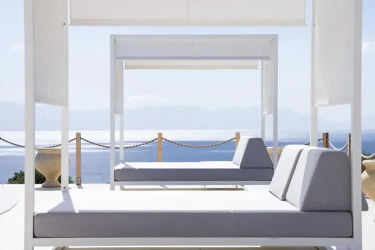 White Donkey Boutique Hotel main