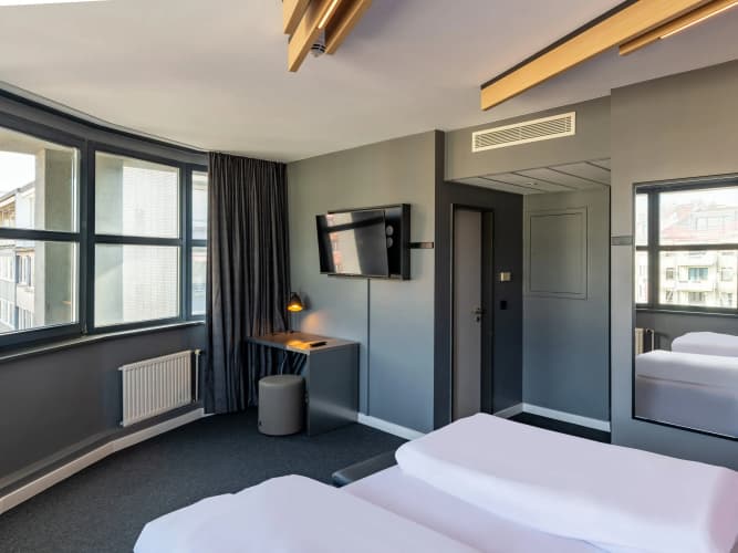 B&B HOTEL Aachen City-Ost 4