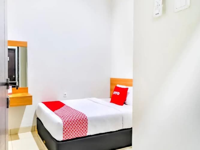 Rukos Colombus G5 By Oyo Rooms 2