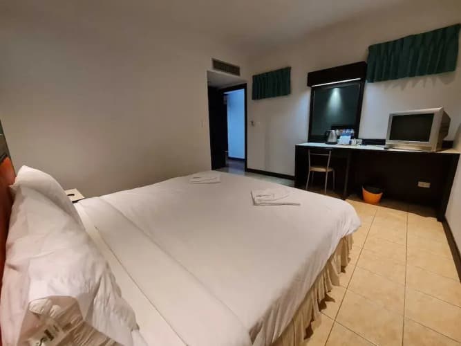 Desa Phuket 4