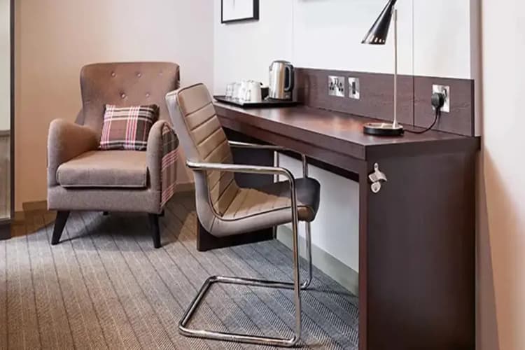 Premier Inn Lincoln City Centre 3
