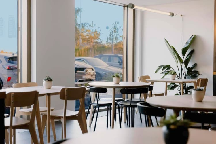 Yotel Geneva Lake 5