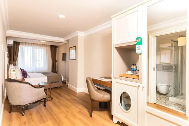 Meroddi La Porta Hotel 4