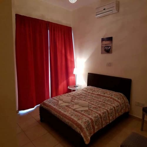 King's Holiday Apartments 4