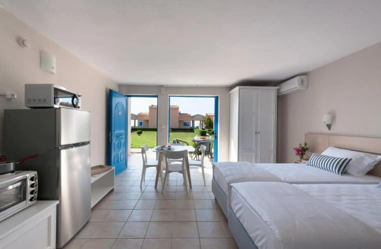 Ammoudia Maisonettes 4