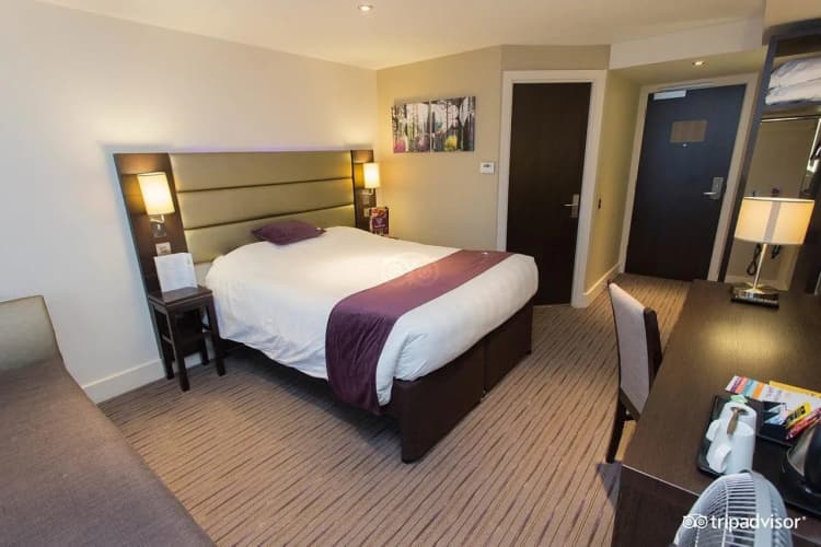 Premier Inn Dover (Eastern Ferry Terminal) 4