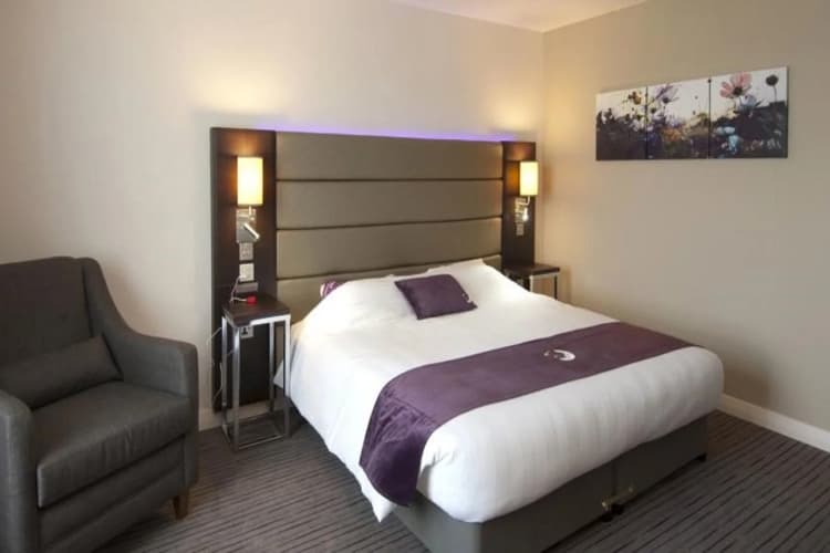Premier Inn Manchester (Cheadle) 2