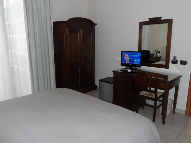 Fiumefreddo Hotel 3