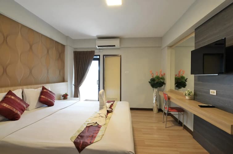Station 203 Hotel 3