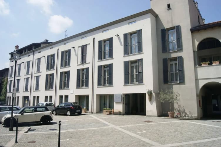 Parini Hotel main