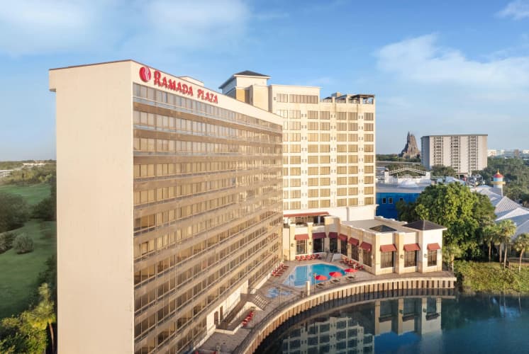 Ramada Plaza by Wyndham Orlando Resort & Suites Intl Drive 2