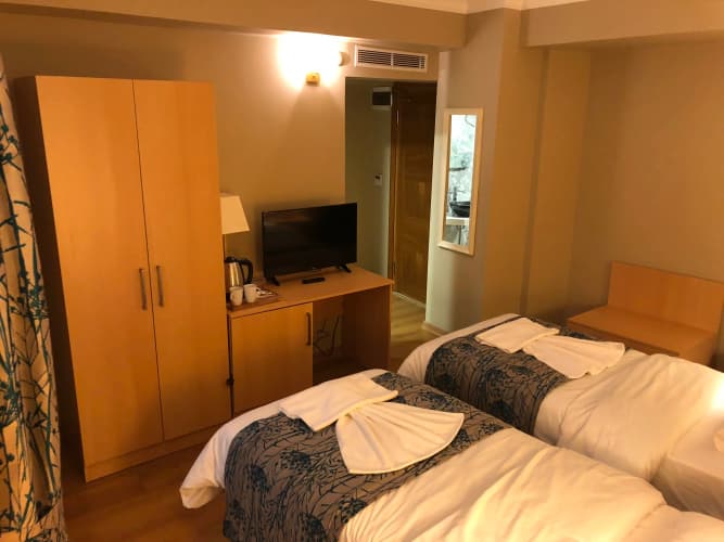 Artika Hotel 5