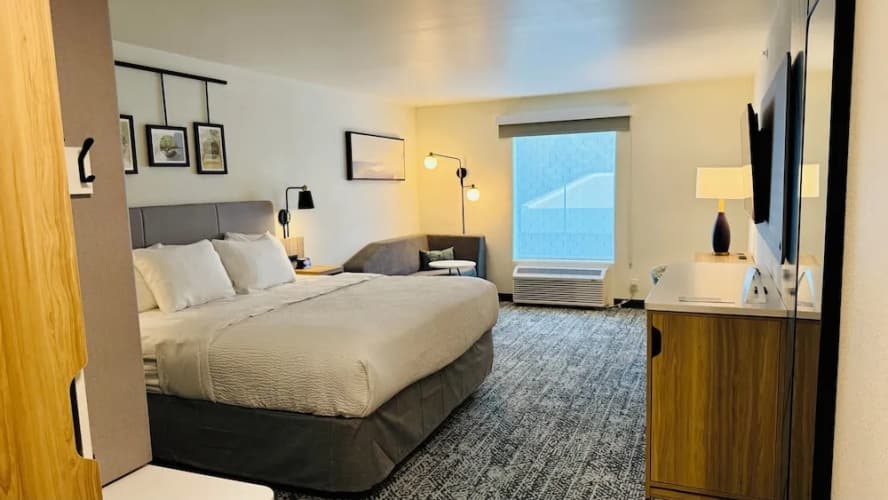 Sleep Inn & Suites 4