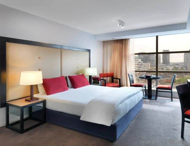Brady Apartment Hotel Flinders Street 4