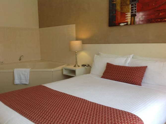 Buffalo Motor Inn 3