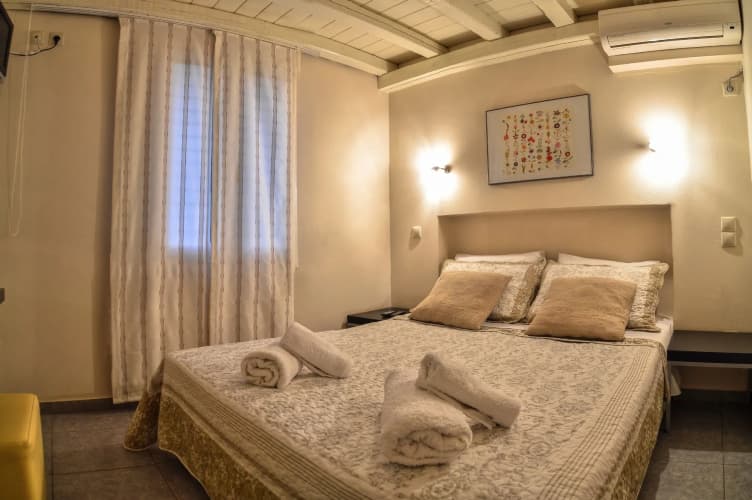 Iro Suites 2