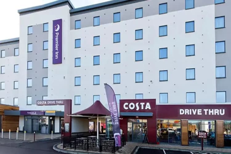 Premier Inn  Reading Gateway main