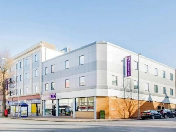 Premier Inn  Eastbourne Town Centre 2