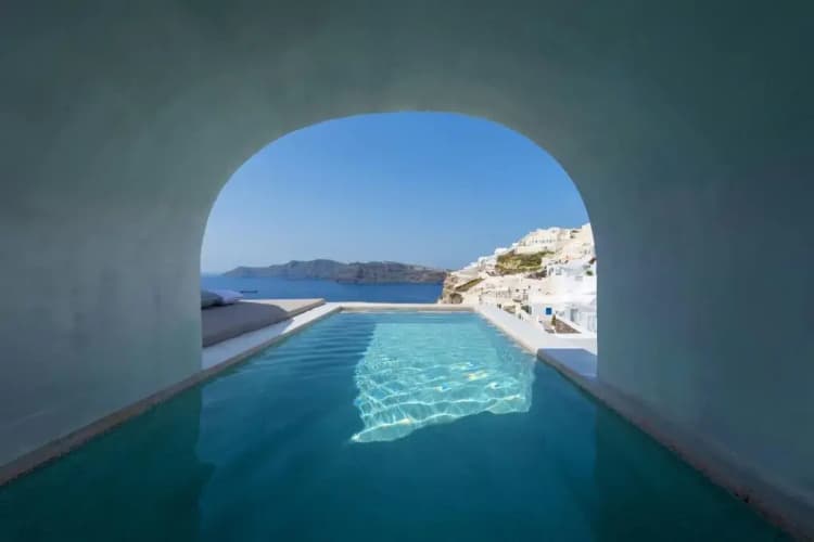 Echoes Luxury Suites By Canvas - Adults Only 5