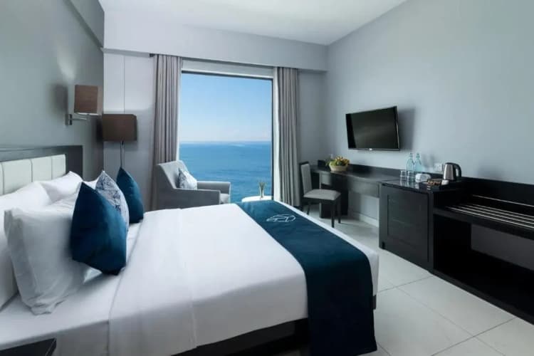 Hotel Maradha 4