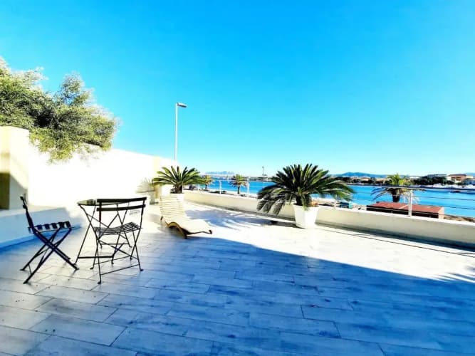La Promenade Rooms & Suites main