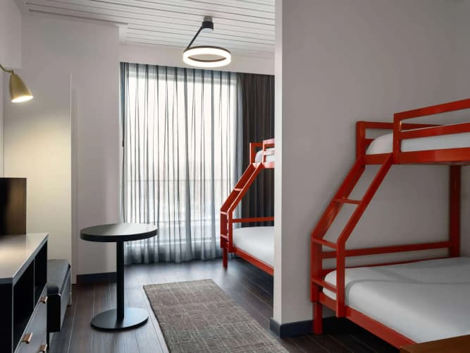 Origin Kansas City, a Wyndham Hotel 2