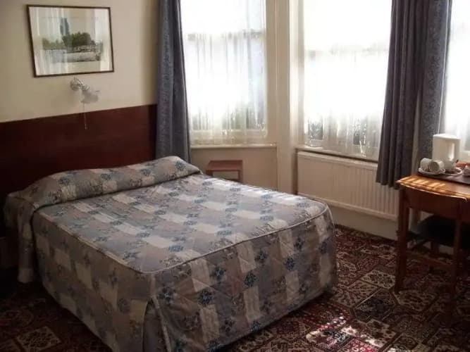 Queens Hotel 2