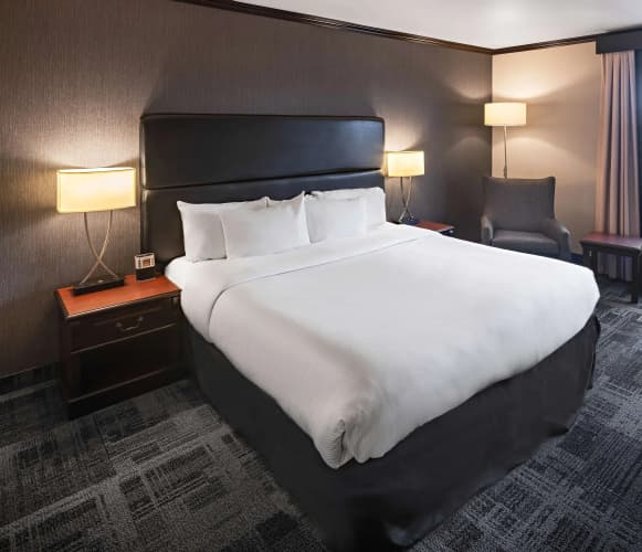 Best Western Plus City Centre/Centre-Ville 4