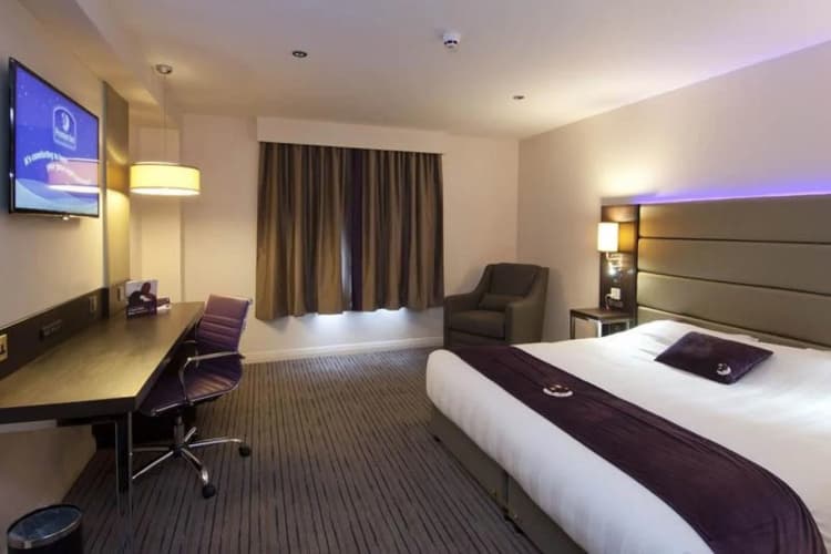 Premier Inn Worcester City Centre 4