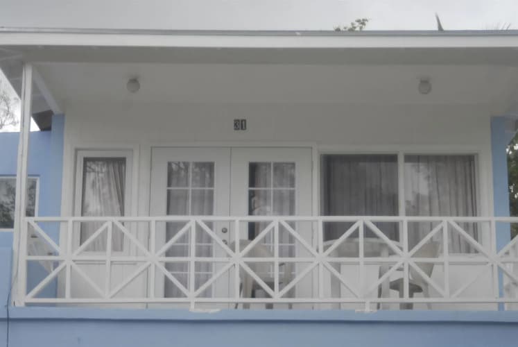 Coral Harbour Beach House & Villas main