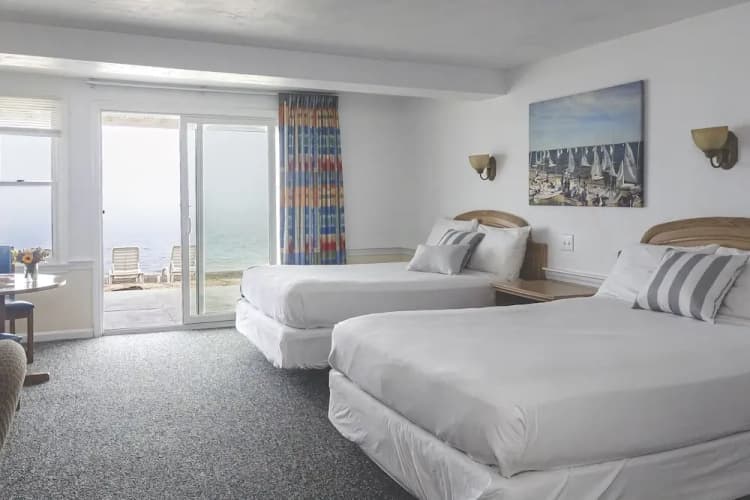 Falmouth Tides Motel 4