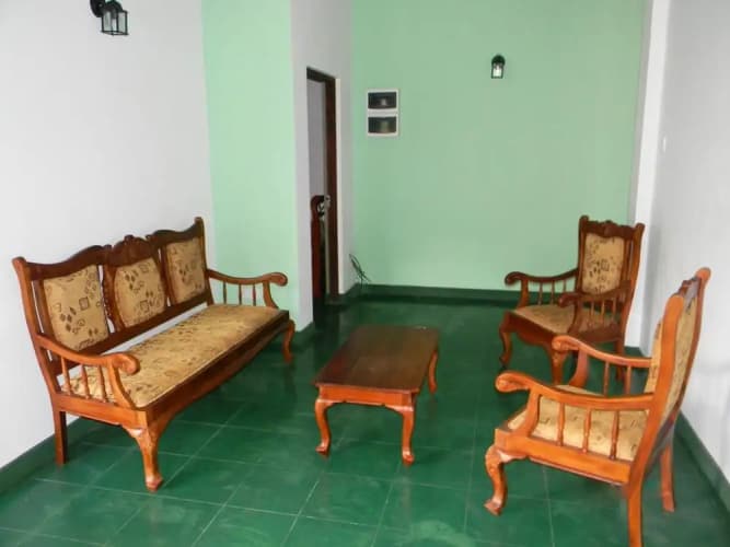 Self Cate Luxury Hostel main