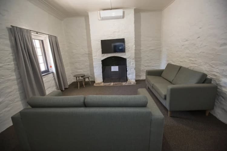 Paxton Square Cottages 5