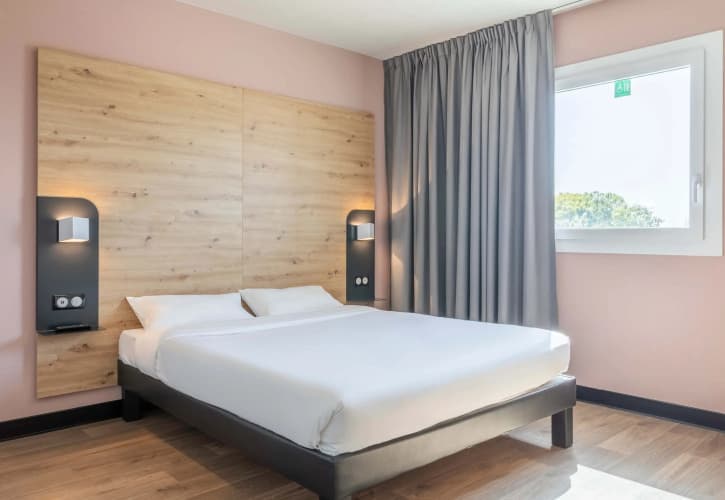 B&B Hotel Saint-Martin-De-Crau Alpilles Camargue 2