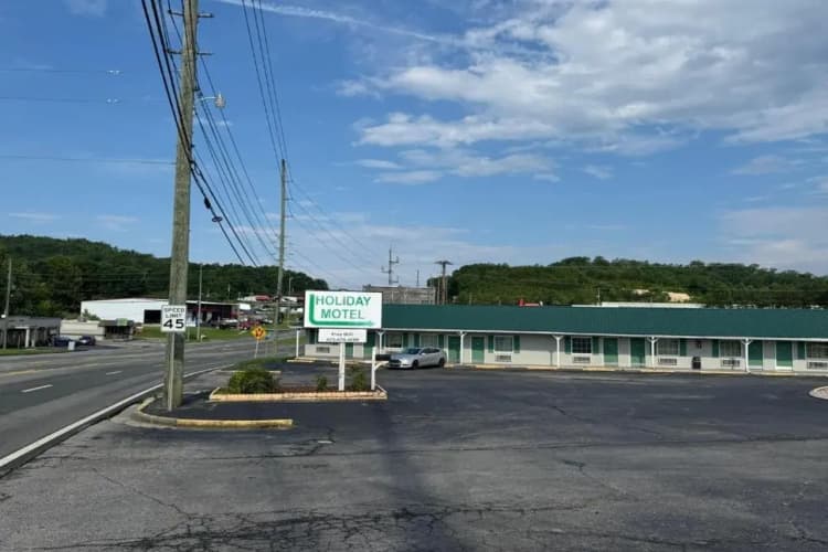 Holiday Motel by Belvilla Cleveland, TN 5