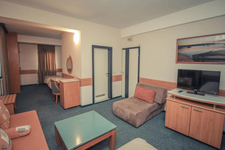 Hotel Cingo 5