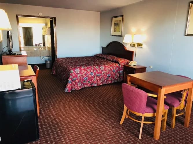 Regency Inn main