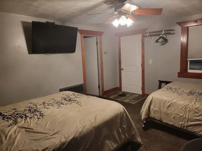 KJ's Inn and Suites By OYO Gettysburg U.S. Hwy 212 4
