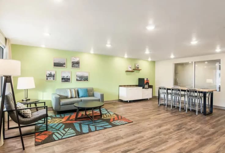 Woodspring Suites Thornton North Denver 4
